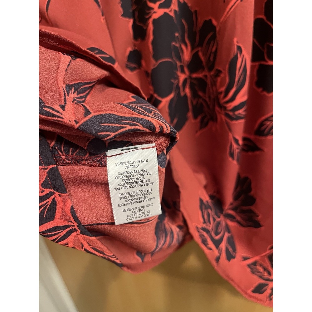 Studio B Bobeau Red & Black Floral Blouse Long Sleeve V-Neck Sz S Valentine's - Picture 8 of 9